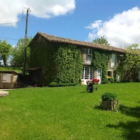 L'oustal Et Tables D'hotes 住宿加早餐酒店 Sonnac (Aveyron)