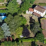 L'oustal Et Tables D'hôtes 3*