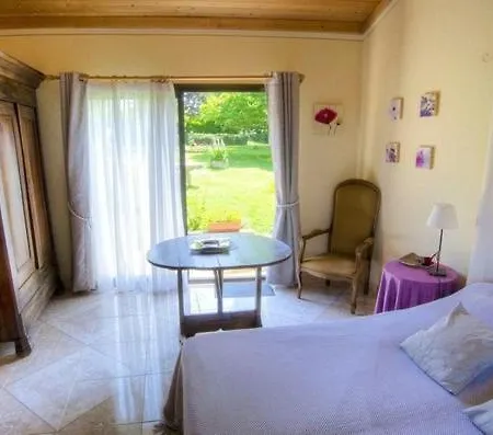 L'oustal Et Tables D'hôtes