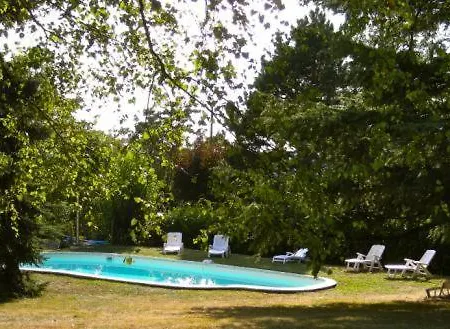 L'oustal Et Tables D'hotes Bed & Breakfast *