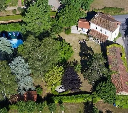 L'oustal Et Tables D'hotes 3*