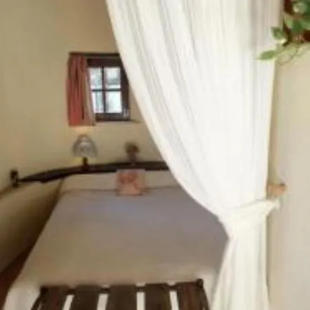 L'oustal Et Tables D'hotes Bed & Breakfast Sonnac (Aveyron)