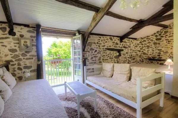 Frühstückspension L'oustal Et Tables D'hotes